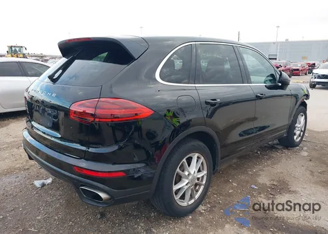 2016 Porsche Cayenne z USA, uszkodzony, nr VIN WP1AA2A22GLA10078